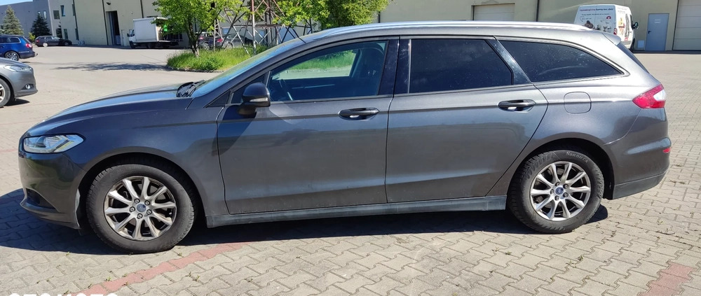 Ford Mondeo cena 46500 przebieg: 243284, rok produkcji 2016 z Warszawa małe 742